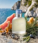 Imagen ambientada del perfume Light Blue Pour Homme De Dolce & Gabbana 125 ML Hombre EDT con notas de Toronja, Enebro, Romero... - VALMARA