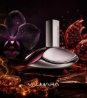 Imagen ambientada del perfume Euphoria Calvin Klein 100 ML Mujer EDP con notas de Orquídea Negra, Granada, Ámbar, Caoba. - VALMARA
