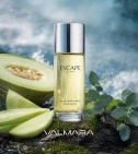 Imagen ambientada del perfume Escape De Calvin Klein 100 ML Hombre EDT con notas de Melón, Notas Marinas, Eucalipto, Musgo De... - VALMARA