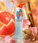 Imagen ambientada del perfume I Love Love Cheap & Chic Moschino Mujer EDT con notas de Toronja, Caña De Azúcar, Rosa De Té, C... - VALMARA