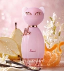 Imagen ambientada del perfume Katy Perry Meow De Katy Perry 100 ML Mujer EDP con notas de Vainilla, Pera, Mandarina, Jazmín. - VALMARA