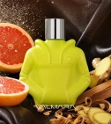 Imagen ambientada del perfume Tribe Play De Benetton 90 ML EDT Hombre con notas de Toronja, Cuero, Jengibre, Cedro. - VALMARA
