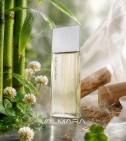 Imagen ambientada del perfume Truth De Calvin Klein 100 ML Mujer EDP con notas de Bambú, Trébol Blanco, Sándalo, Almizcle. - VALMARA