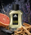 Imagen ambientada del perfume Adidas Pure Game 100 ML Hombre EDT con notas de Toronja, Lavanda, Sándalo, Incienso. - VALMARA