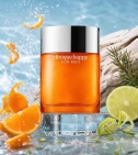 Imagen ambientada del perfume Clinique Happy De Clinique 100 ML Hombre EDT con notas de Mandarina, Notas Marinas, Lima, Ciprés. - VALMARA
